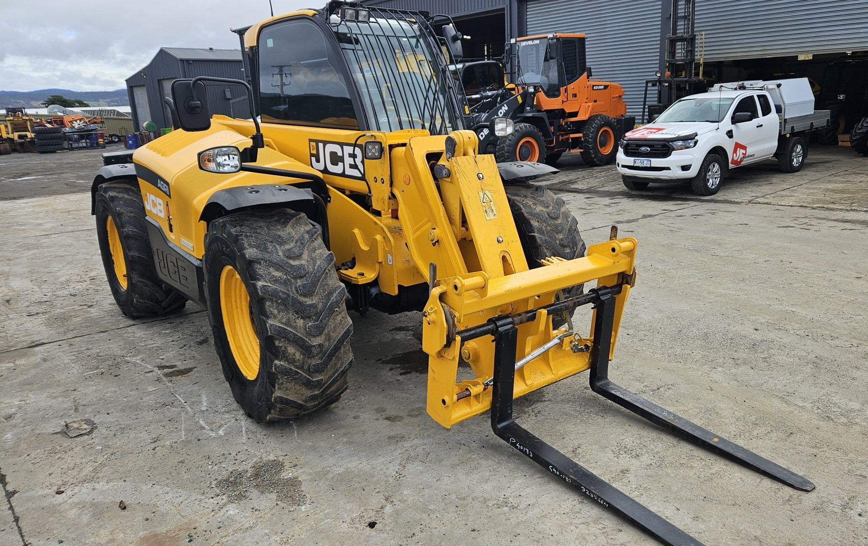 2020 2020 JCB 532-70 Farm Special telehandler Telehandler for sale